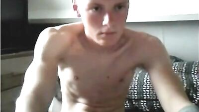 Young Cutie Camming for Web-Cam Fun!