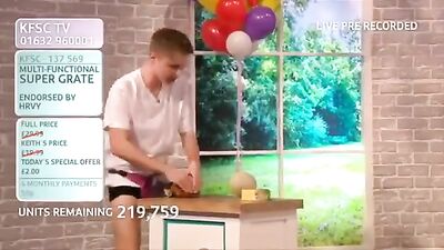 Gay Porn: Hot Solo Boys in Action!