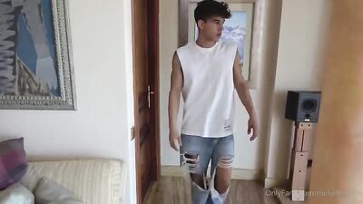 Latin twinks bare in hotel boys porn - the ultimate Latino bareback experience!