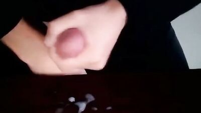 Young & Cute Webcam Cummers: Amateur Solo Handjobs