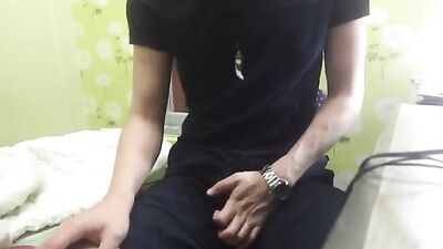 Asian Boy Cumming like Crazy: Korean Massive Load!