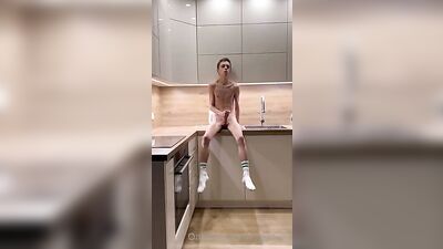 Young Blonde Boy Cumshots - The Ultimate Gay Porn Experience!