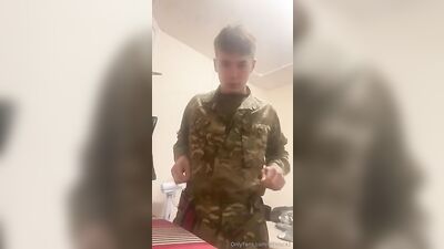 Amateur Military JO Twink Cumshots Showdown - Verbal Encounters on Chatnbate?