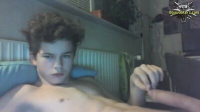 Gay Porn - Cute Twink with a Big Dick!