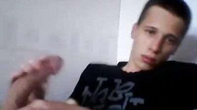 Young & Handsome: Big Cocks & Solo Wanks - The Ultimate Blonde Amateur Experience!