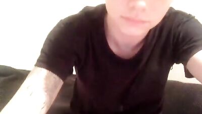 Cute tattoo blonde wanking cam