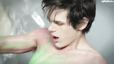 Hot Twinks Coloured Orgy Porn Boys - Explicit Gay Threesome