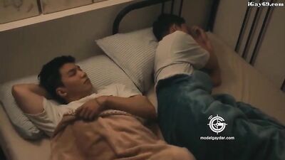 East Asian Foursome - Hardcore Bareback Muscle Orgy!