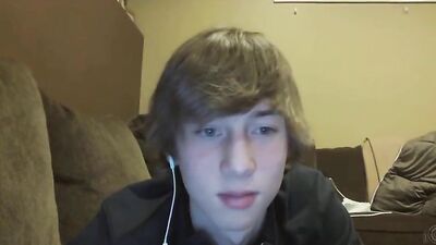 Jerking Amateur Twink Action - Hot!