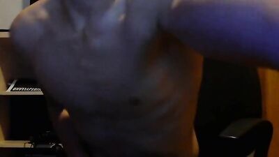 Cum on my Muscle Boys Web-Cam: Selfie Cam Big Cocks and Gamer Chairs!