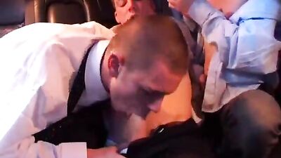Bareback Threesome in London Limos: Gay Porn Videos