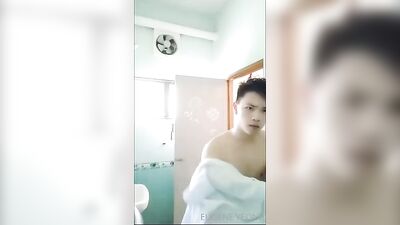 Chinese Web-Cam Cum Shots After Showers! Chinese Twink Boys Play Porn!