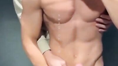 Lookbro is Back Again: Amateur Gay Porn Video with Hot Lookbro Action