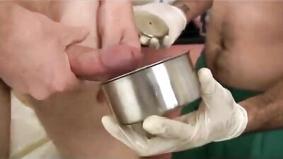 Guy sounded and then cums