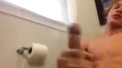 Cumming on the Cute Blondes Toilet: Muscle Boys Abss Selfie Cam Solo!