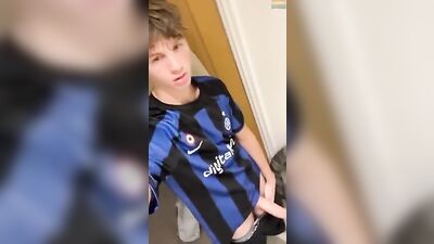 Young Twink Cock - Short Flex: Web-Cam Solo Exposure