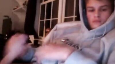 Young And Blonde Cutie: Self-Confessed Solo Cam Boy Gets Off!