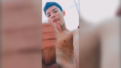 Latino Muscle Boys Oral Fun: Bisexual Action on Web-Cam!