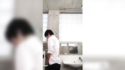 Japanese Boy Wanking Exposed: Public Outdoor Cum Shots