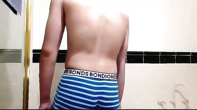 Blurry Aussie Twink Makeover: Enhanced Webcam Cumshot Showcase