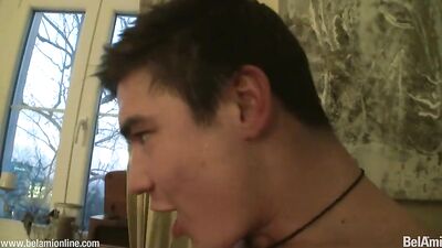 Bareback Threesome Twinks in the House: Exploring Gay Porns Hottest Trends!