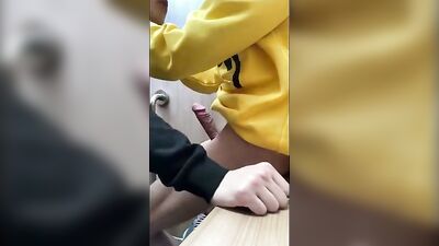 Asian Amateur Twink Blowjob: The Ultimate Teen Experience!