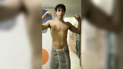 Locker Room Muscle Worship: Exposing Yourself In Front Of The Mirror