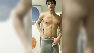 Locker Room Muscle Worship: Exposing Yourself In Front Of The Mirror