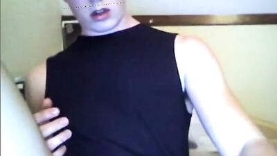 Straight Jock Explores Gay Web-Cam Porn