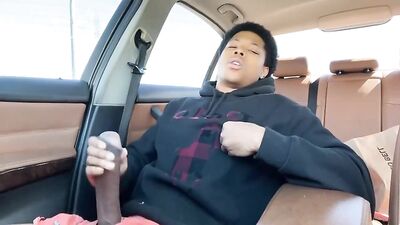 Amateur Cumshots & Wanking: The Ultimate Gay Porn Experience!