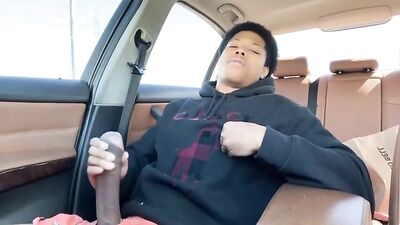 Amateur Cumshots & Wanking: The Ultimate Gay Porn Experience!