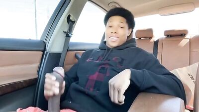 Amateur Cumshots & Wanking: The Ultimate Gay Porn Experience!