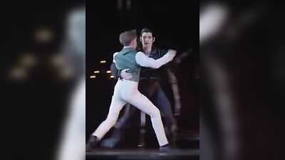 Boys tango dance bareback - Hardcore action in the bedroom!