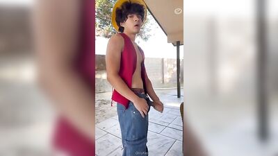 Que Guapo Cum Shots: Action Amateur Boys Delight!