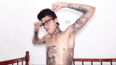 Latin Spice: Webcam Solo Sex Adventure