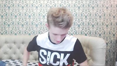 Blonde Web-Cam Cutie Cums Hard! - An Amateur Cocks and Handjob Show!