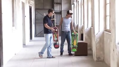 Cumming Skaters: Uncut Bareback Boys Porn Videos