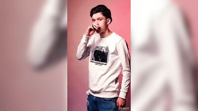 Latino Amateur Bisexual Solo Masturbation - Colombian Dotado Menino Fun!