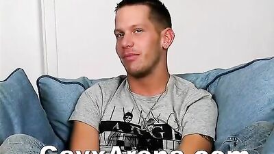 Gay Porn - Straight Boy Jerks Big Cock!