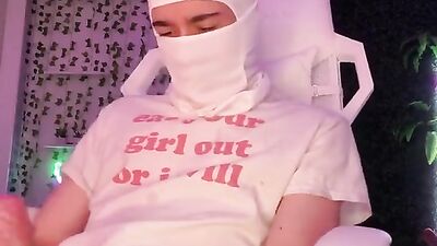 Young Solo Twink Web-Cam Show: Unleash Your Inner Beast!