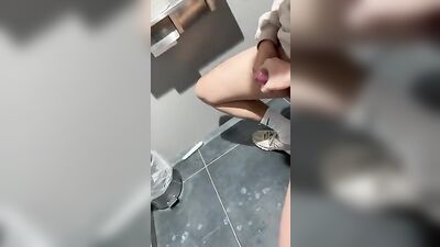 Amateur Cumshots & More - Gay Porn Video!