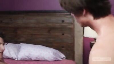 Gangbang Threesome Party: Twinks Friends Fuck Hardcore Cam Show!