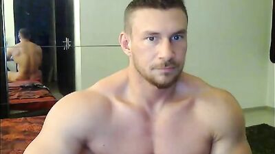 Muscle Boy Nudes: Bearded Blond Poses For You!