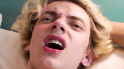 Bareback Blowjobs with Cute Twinks - Gay Porn Videos