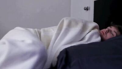 Daddy Twink Gay Porn Tube Super: Step-son and Fathers Day Delight!