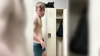 Swimmer Pauls Hunky Undressing - A Hot Show in the Locker Room!