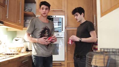 Gay Porn Shorts - Faut pas penser: Exploring the Best in Brief Films