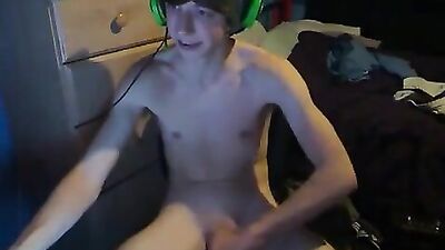 Young Headphones Boy Cutie Porn: Amateur Cum Shots & Handjobs!