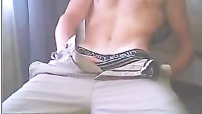 Gay Surfer Porn: Blond Boys Solo Cum Cam!