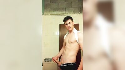 Chandlerboi8 Gay Porn with Big Cock Boys